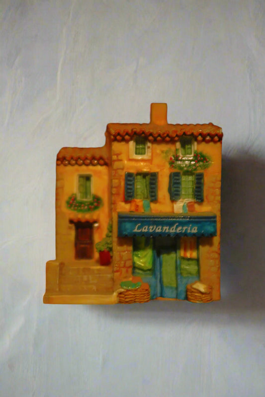 Miniature House Lavanderia Italy Statue